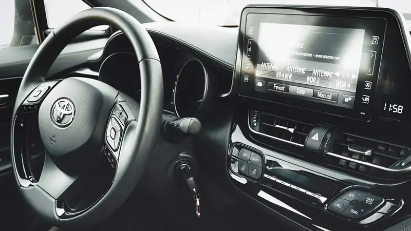 Небезопасно: Toyota остановила производство автомобилей из-за скандала с тестами безопасности