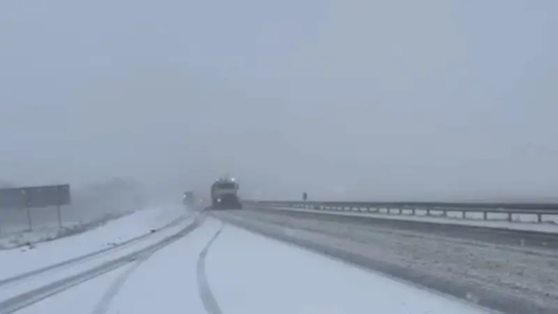 Автомобилистов предупредили о закрытых трассах в четырех регионах Казахстана