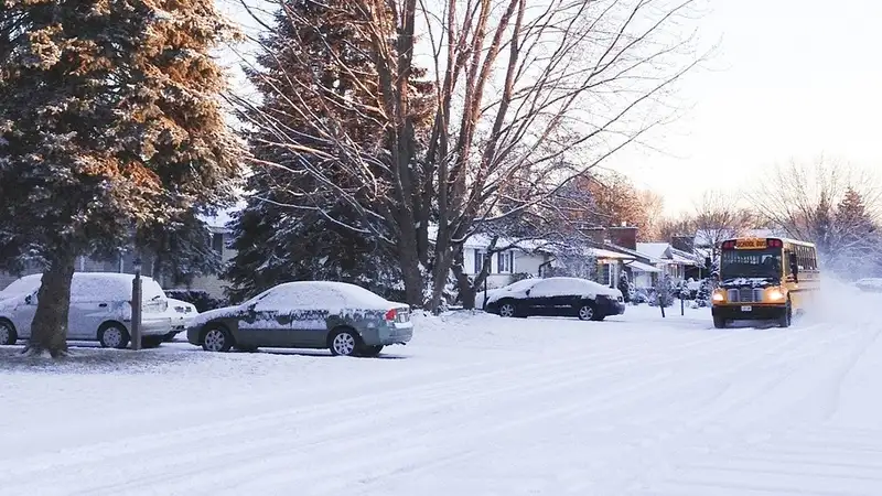 Некоторые пригородные автобусы из-за непогоды приостановили работу в Астане