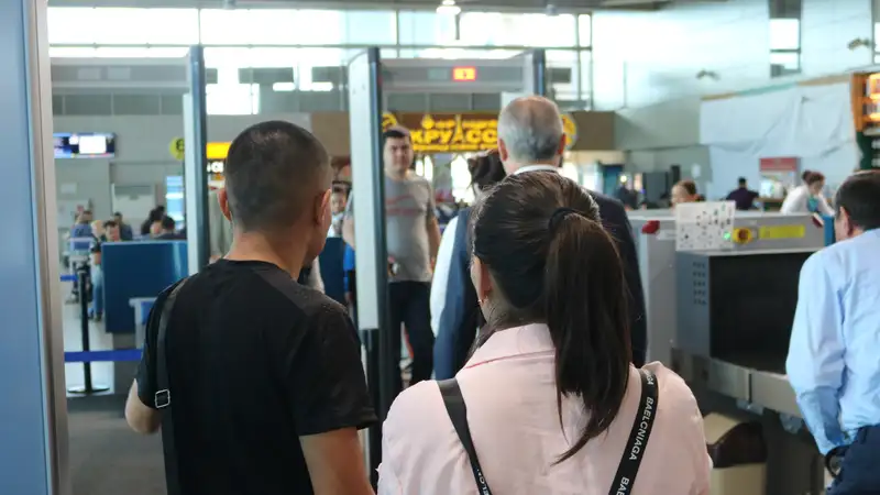 Минтранспорта: Не вылетевшим из столичного аэропорта вернут полную стоимость билета