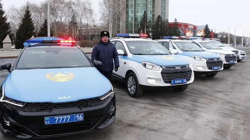 Полицейские ВКО получили 135 новых служебных автомобилей