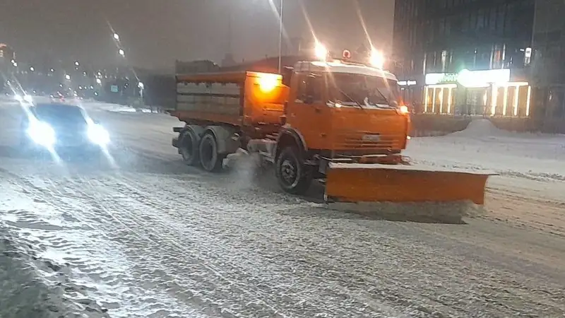 Сколько снега вывезли коммунальщики со столичных улиц