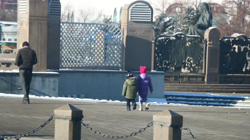 улицы, Алматы, Новый год, фото - Новости Zakon.kz от 01.01.2024 16:04