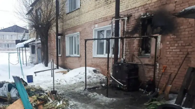 Шесть человек едва не погибли во время пожара в СКО , фото - Новости Zakon.kz от 02.01.2024 00:09