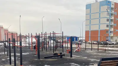 Новая воркаут-зона появилась на месте пустыря в Алматы