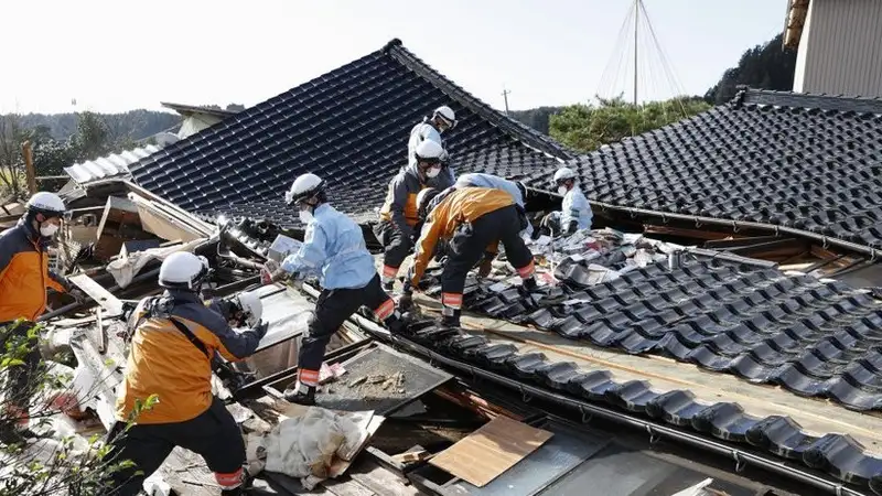 Землетрясение в Японии: погибших - 92, 250 человек пропали без вести
