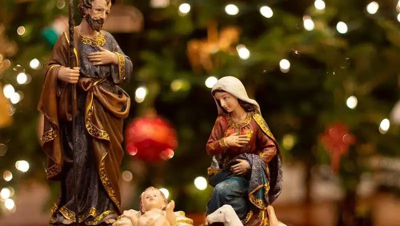 Православные христиане по всему миру встречают Рождество