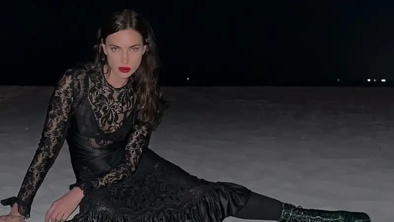 Откровенные наряды Ирины Шейк вызвали негодование фанатов