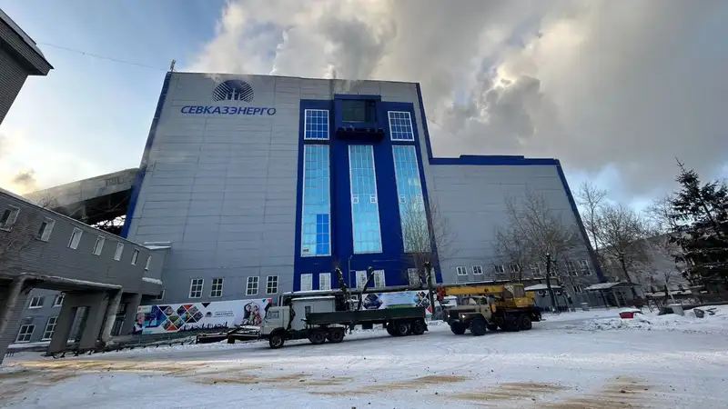 Дело - труба, отопление, отопительный сезон в Петропавловске, третья труба накренилась в Петропавловске, фото - Новости Zakon.kz от 09.01.2024 18:22