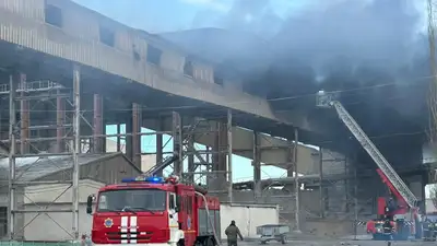 Крупный пожар произошел на цементном заводе в Семее, фото - Новости Zakon.kz от 09.01.2024 15:27