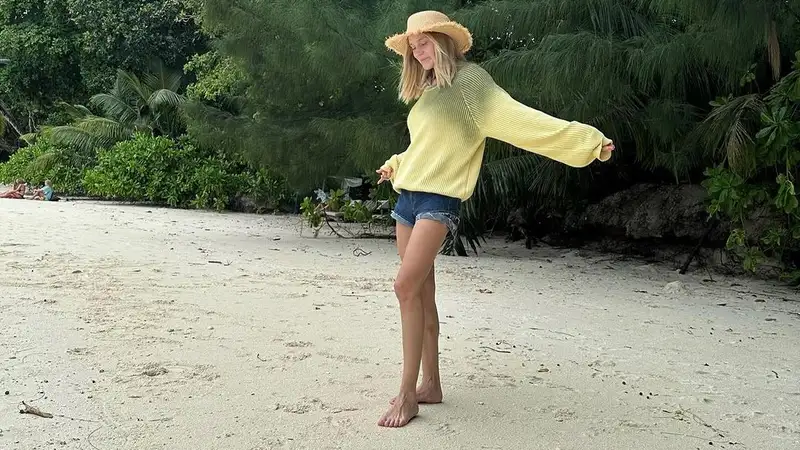 Глюкоза после скандала с "голой" вечеринкой покинула Россию