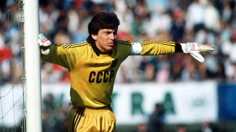 Вратарь сборной СССР Ринат Дасаев вошел в список лучших голкиперов мира