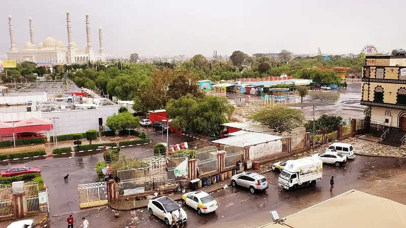 США и Великобритания нанесли серию ударов по объектам хуситов в Йемене