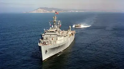 Йемен снова атаковал американский корабль в Красном море, фото - Новости Zakon.kz от 15.01.2024 10:39