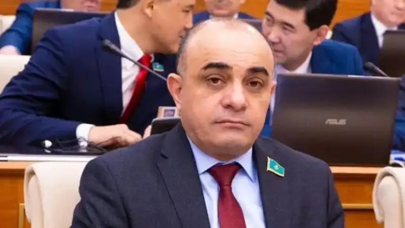Казахстан депутаты правительство