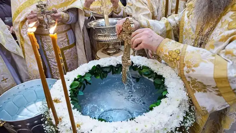 Где в Алматы искупаться на Крещение