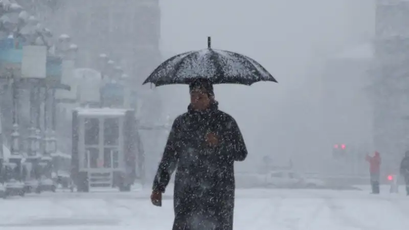 В Алматы дождь со снегом, в Астане мороз: какой будет погода в крупнейших городах Казахстана