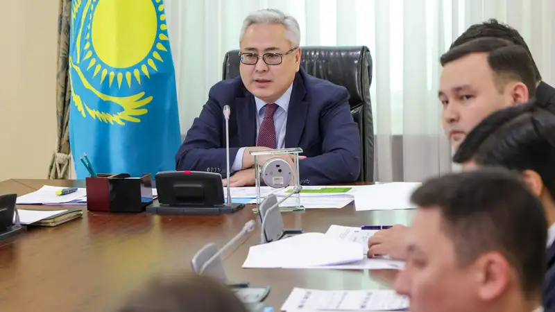 В Казахстане за 2023 год порядка 55%сделок по перерегистрации авто проведены в онлайн