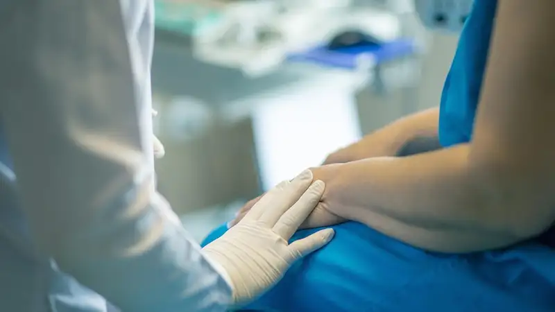 Жильцы многоэтажки отравились после травли тараканов в Уральске