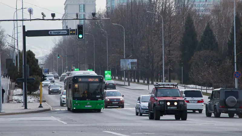 Как жителей Алматы планируют пересадить на общественный транспорт , фото - Новости Zakon.kz от 22.01.2024 18:45