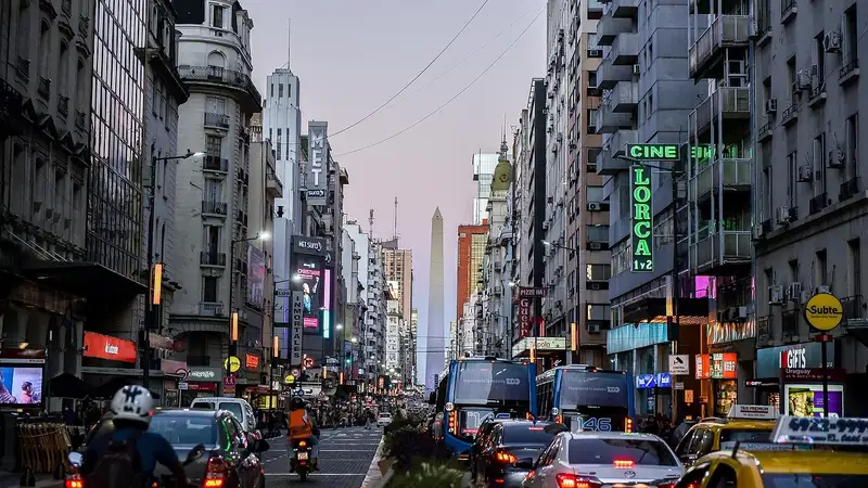 Массовая забастовка привела к транспортному коллапсу в Аргентине