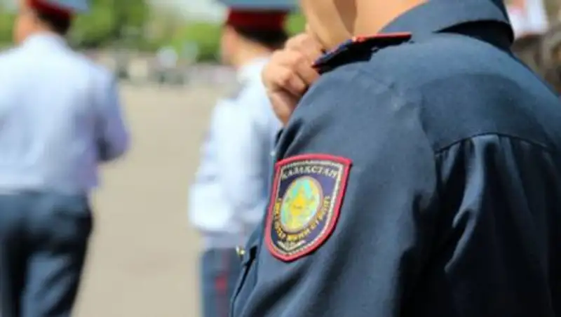 Банду лжеполицейских задержали в Алматы