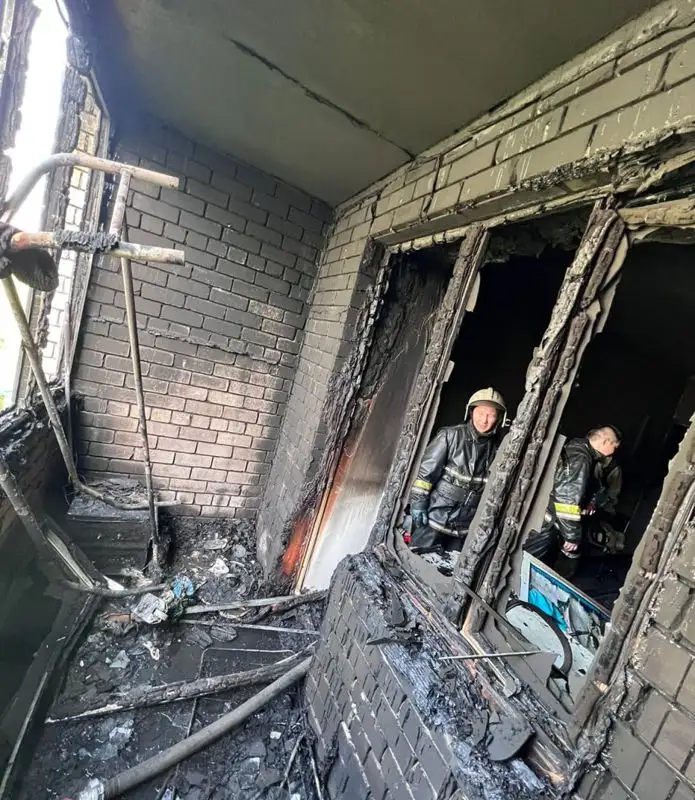Детей эвакуировали из пожара в Уральске, фото - Новости Zakon.kz от 01.06.2023 07:19