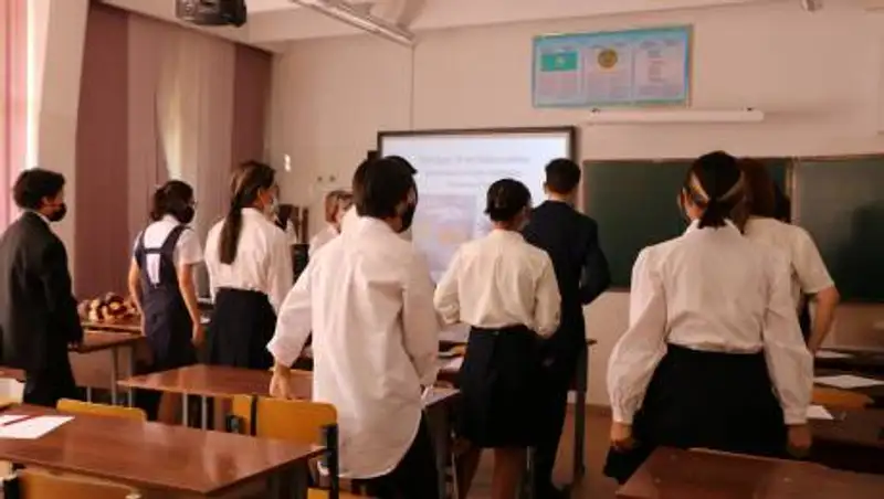 Сколько школьников заболели коронавирусом с начала учебного года