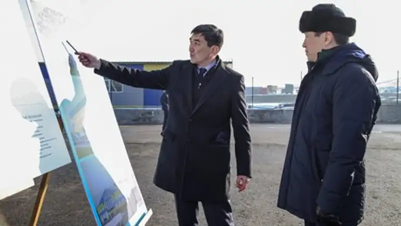 Байбек проверил темпы строительства автобусного парка