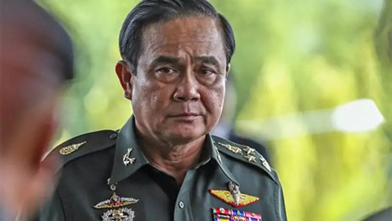 Глава армии Таиланда назначил себя главой правительства