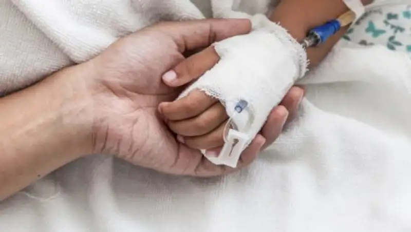 Врач рассказала о состоянии выжившего в крупном ДТП ребенка 