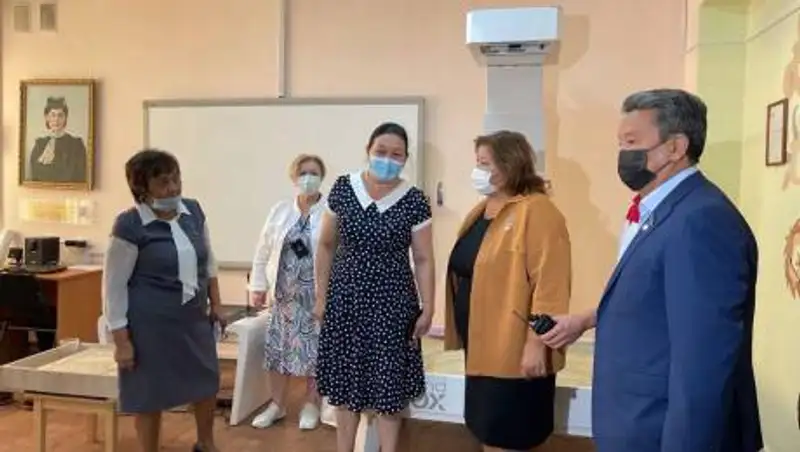 Мажилисмены считают недопустимым отсутствие доплат педагогам колледжей