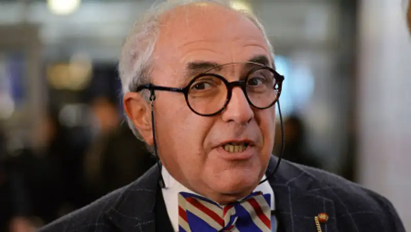 Адвокату Ефремова предложили "воды с ядом"