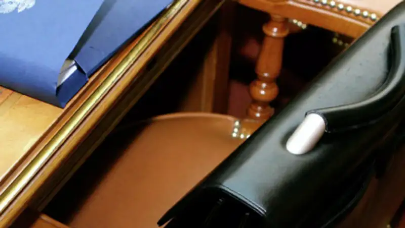 Бывших топ-менеджеров Қазақстан Ғарыш Сапары подозревают в коррупции