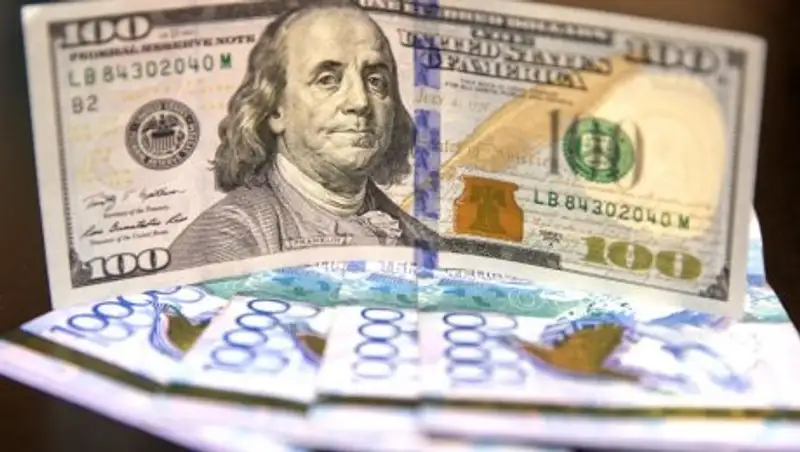 Курс доллара к тенге еще немного вырос на утренних торгах