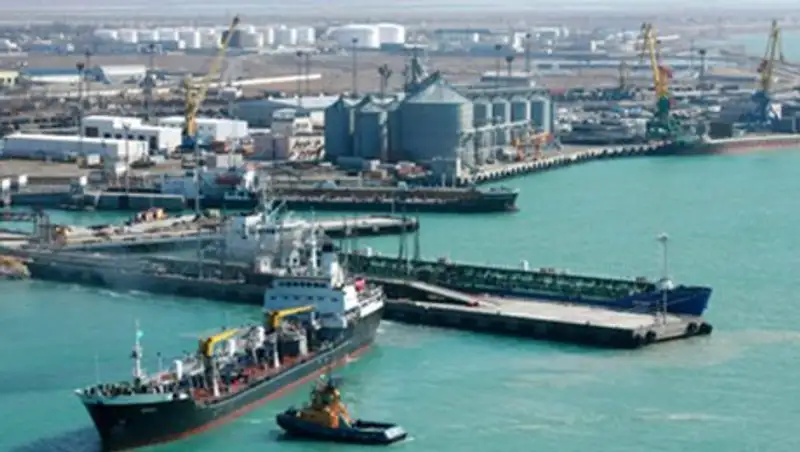 США хотят использовать порты Актау и Курык для транзита специальных грузов