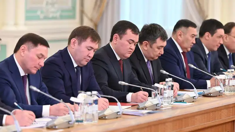 Токаев провел совещание с акимами и руководителями госорганов, фото - Новости Zakon.kz от 13.03.2023 15:27