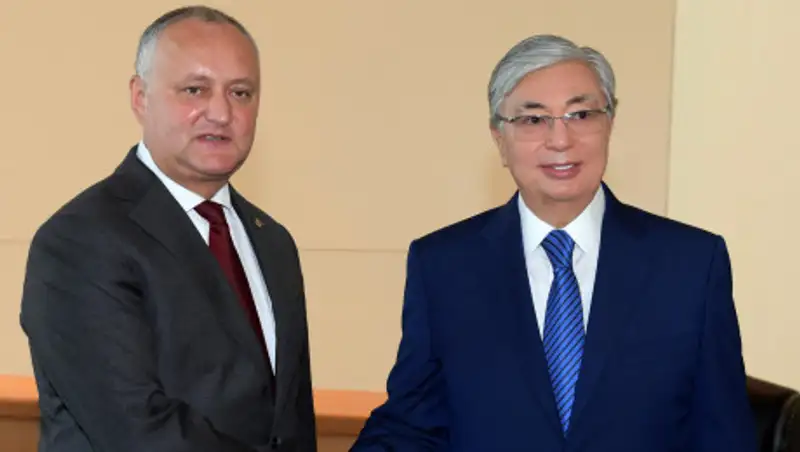 Касым-Жомарт Токаев встретился с главой Молдовы Игорем Додоном