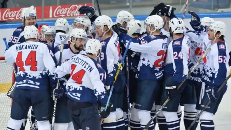 "Барыс" вел 3:0, но проиграл нижегородскому "Торпедо"