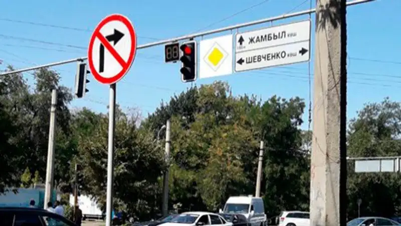 Полиция Алматы рассказала об авариях в городе