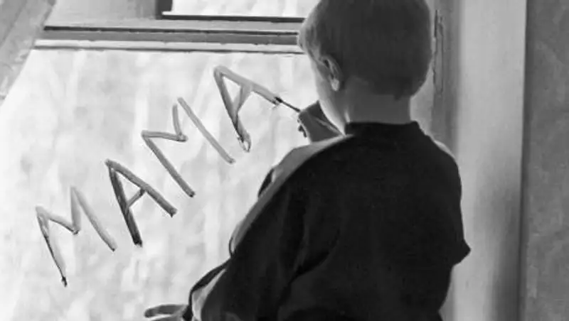 Многодетная мать из Усть-Каменогорска попросила полицию забрать ее детей