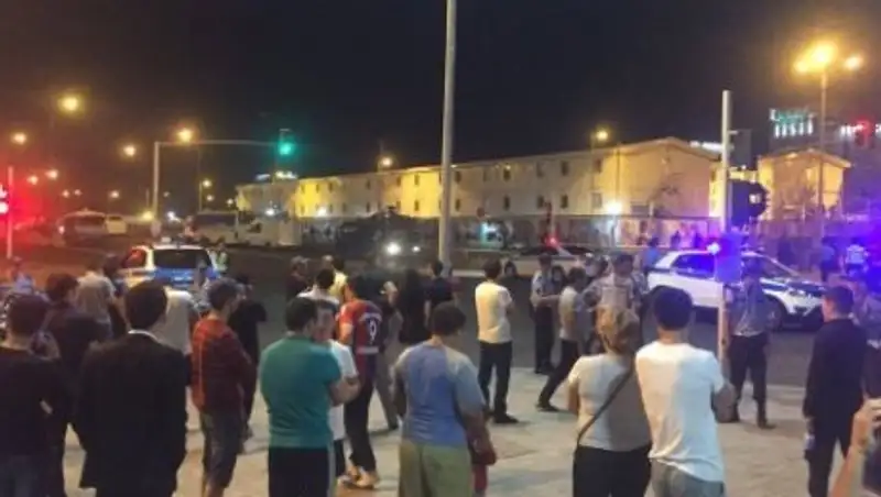 Конфликт между охранниками и иностранными рабочими в Астане