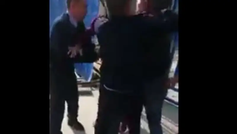 В Сети появилось видео драки с полицейскими в Хоргосе