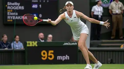 Третья ракетка мира Елена Рыбакина на послематчевой пресс-конференции прокомментировала свою победу в первом круге Уимблдона над Шелби Роджерс , фото - Новости Zakon.kz от 05.07.2023 11:52