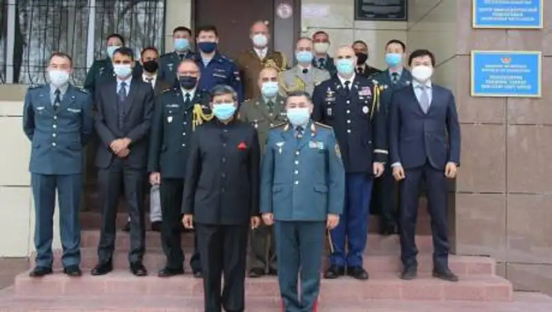 В Алматы открыли казахстанско-индийский класс миротворческой подготовки