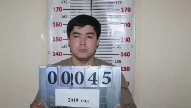 Работник алматинского ломбарда арестован за скупку краденого