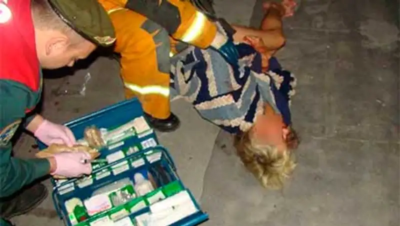 В Степногорске с балкона 6 этажа выпала женщина