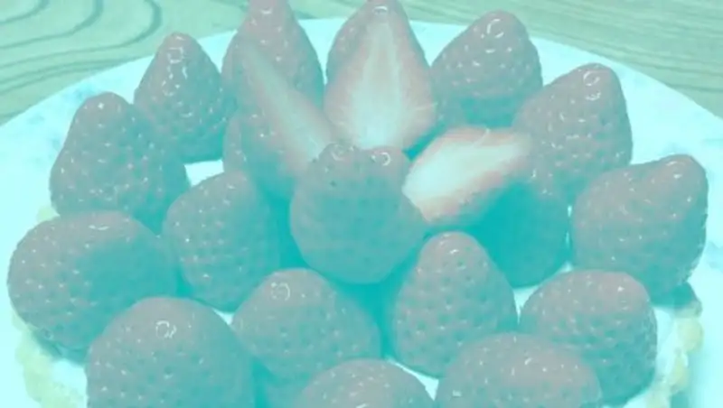 Японец заставил интернет-пользователей видеть красный там, где его нет