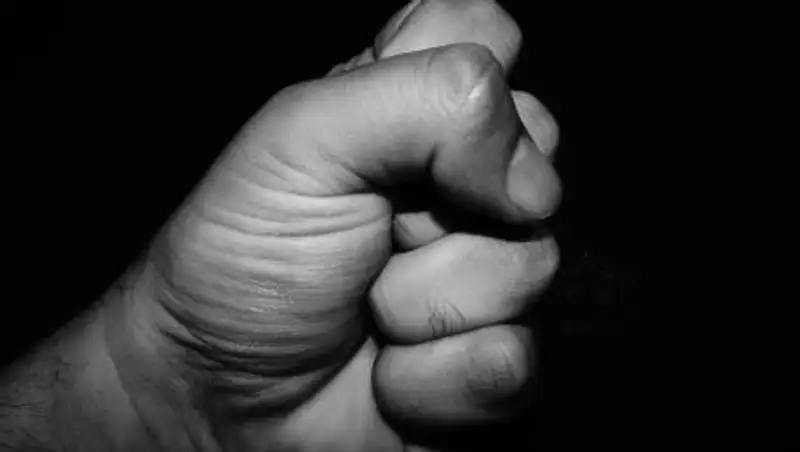 Сын избил мать в Туркестане