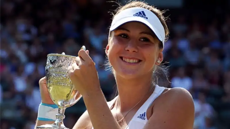 18-летняя швейцарка поднялась на 20 строчек в чемпионской гонке WTA